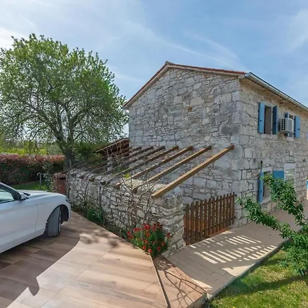 Anima Villa Kastelir
